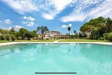 Lena Boutique Resort   Suite & Spa