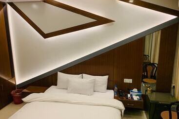 هتل The Castle Inn