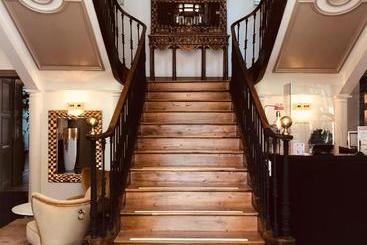 فندق Château De Longpré