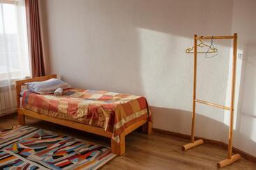 پانسیون Guest House Altyn Oimok