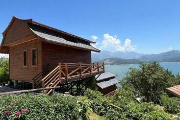 Resort Botanik Göl Evleri