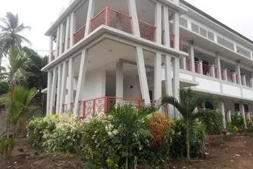 ホテル Koolkost At Malalayang Manado Minimum Stay 6 Nights