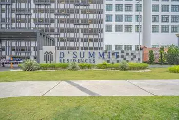 Hotel D  Summit Residence 2bhk @ Yml 0824