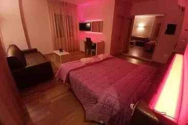 Hotelli Locanda Larotonda