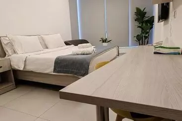 Hotel Shade Suites And Studios