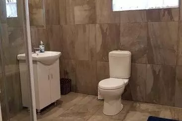 ペンション River Rock Lodge