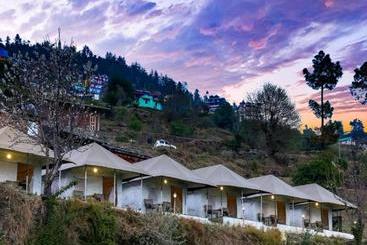 Bed and Breakfast Dawn N Dusk Glamping Tents With Quintessential Valley View