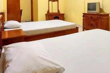 Hotel Reddoorz Near Bandara Adi Soemarmo Solo