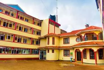 هتل Consular Resort Meru