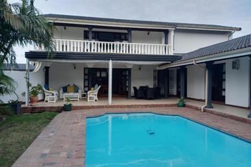 פנסיון Nonisands Guesthouse