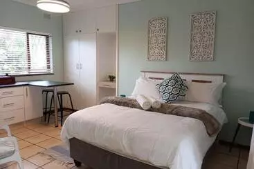 Majatalo Nonisands Guesthouse