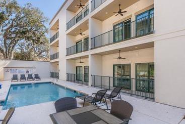 Hotel 400 Ocean Suites By Lighthouse Vacations