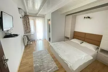 ホテル Pensiunea Deian Clisura Dunării