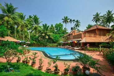 Hotel Beach And Lake Ayurvedic Resort, Kovalam