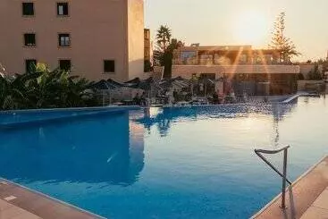 Silver Beach Hotel & Apartments