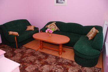 酒店 Noclegi U Marii