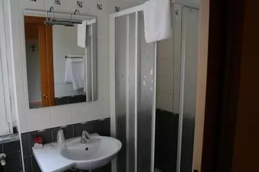 ホテル De La Ville