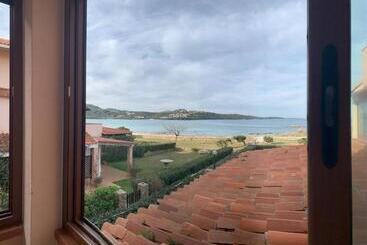 公寓式酒店  Sardegna Beach Cala Reale