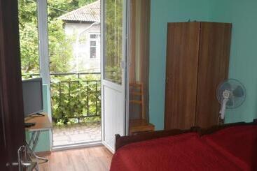 Пансион Guest House Polaris