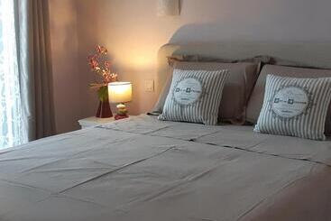 مبيت وإفطار La Villanelle Maison D Hôtes