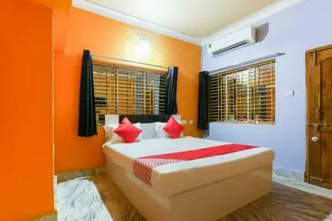 Hotel Vaccinated Staff Oyo 46005 Sai Darpan Residency