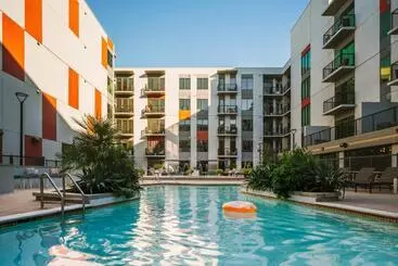 Huoneistohotelli Sonder At Mill Ave