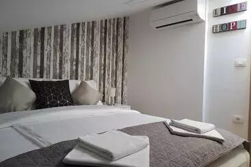 پانسیون Piraneska