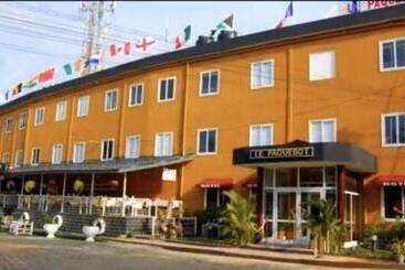 Hotel Hôtel Le Paquebot Airport Paquebot