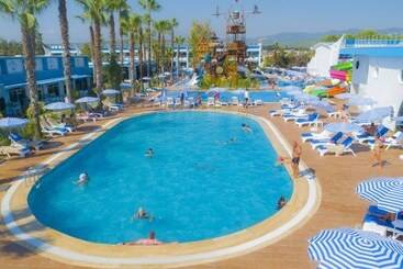 Отель Marine Family Club