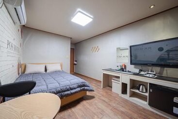 هتل Pohang Yeongildae Force