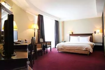 Lifu Hotel   Huang Pu Road Run Du