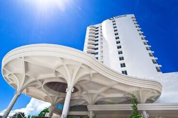 酒店 Flamingo By The Beach Penang