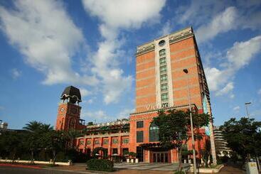 هتل Grand Victoria