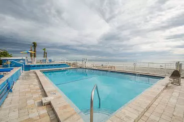 Hotel Sunrise Inn On The Beach