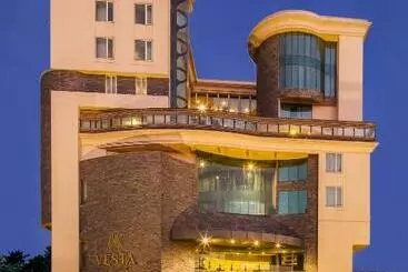 فندق Vesta International