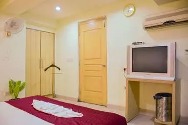 Отель Zo Rooms Ameerpet Satyam