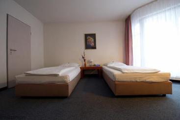 Hotel Feuerbach Im Biberturm Stuttgart