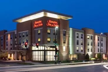هتل Hampton Inn & Suites Omaha Downtown