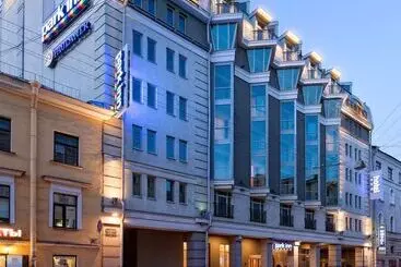 בית מלון כפרי Park Inn By Radisson Nevsky St Petersburg