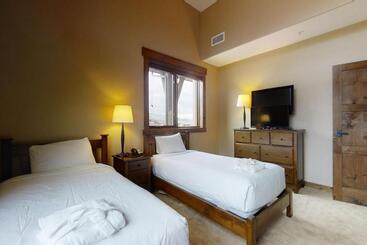 هتل Trailhead Lodge 4100