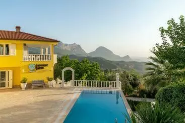 Hotel Apa Mountain Lodge