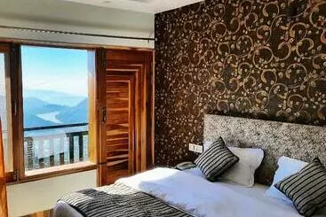 Pension Baakhli Guest House And Restaurant