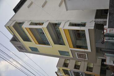 ペンション Pickurstay Maanas Homestay