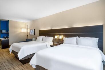Holiday Inn Express Hotel & Suites Beaumont Northwest, An Ihg