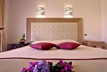 فندق Villas Resort Wellness & Spa