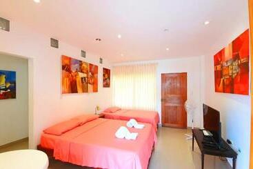 公寓式酒店  Edelmon T Beach