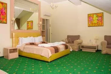 Hotelli And Restaurant Complex Lubokray