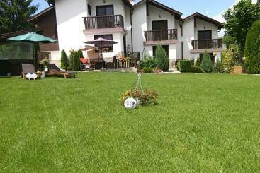 膳宿费 Villa Atika