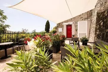 پانسیون Bellevue   Rooms & Suites