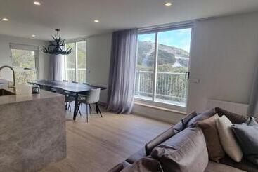 Cedarwood Apartments